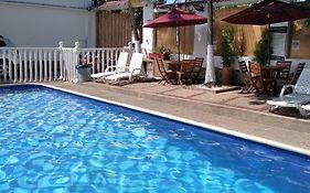 Hotel Maceo Melgar